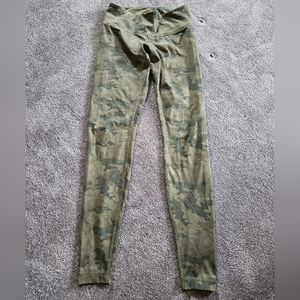 Lululemon camo full length leggings
